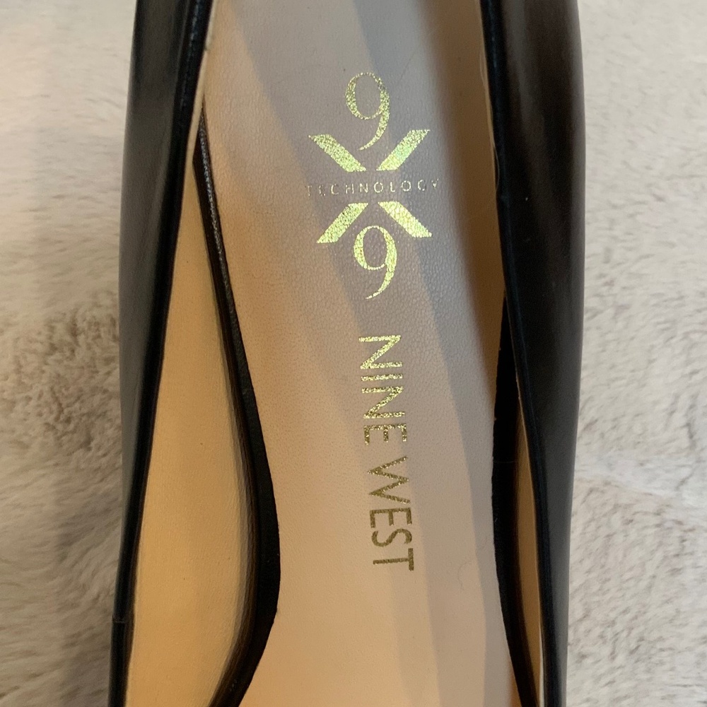 Nine West Black 8.5 Heels Never worn Minimalist Comfort Coquette Scandi Timeless - Picture 2 of 6